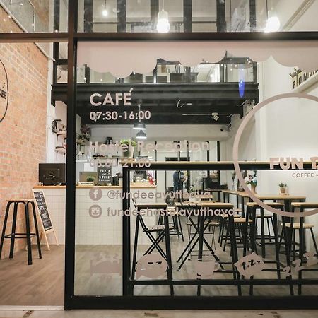 Fun Dee Hostel Ayutthaya エクステリア 写真