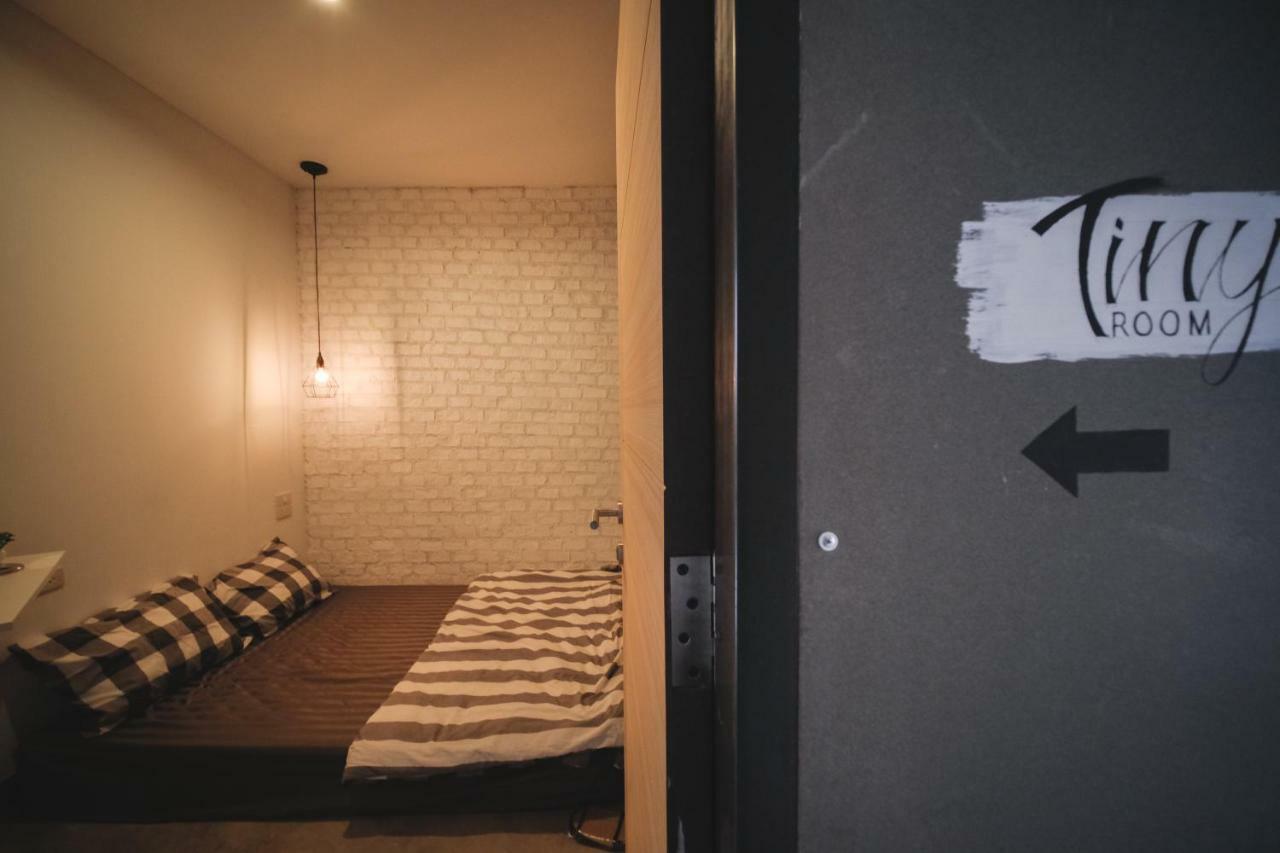 Fun Dee Hostel Ayutthaya エクステリア 写真