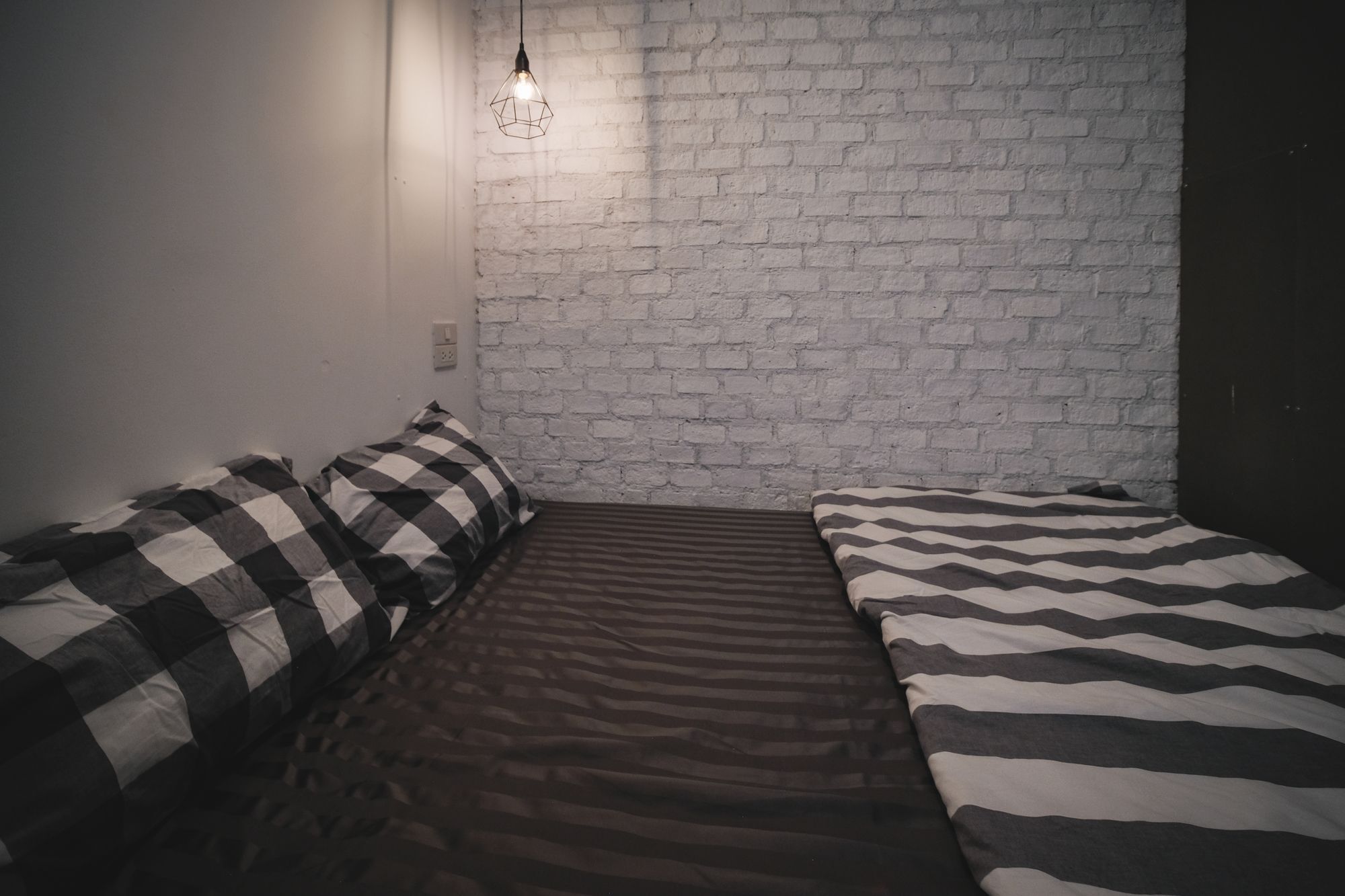 Fun Dee Hostel Ayutthaya エクステリア 写真